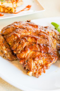 Barbekü kaburga biftek