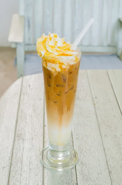 Karamel ijskoffie — Stockfoto