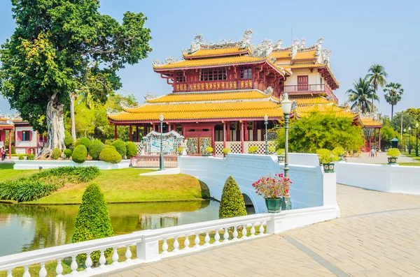 Chinese temple in bang pa — Stock Photo, Image