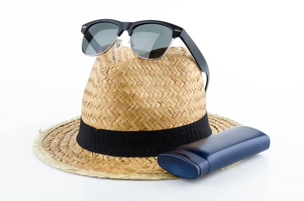 Hat, sunglasses and body lotion — Stock Photo, Image