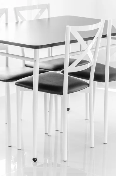 Table et chaises — Photo