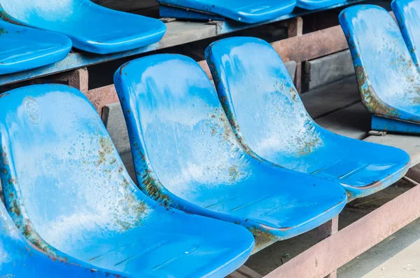 Asientos de estadio vacíos —  Fotos de Stock