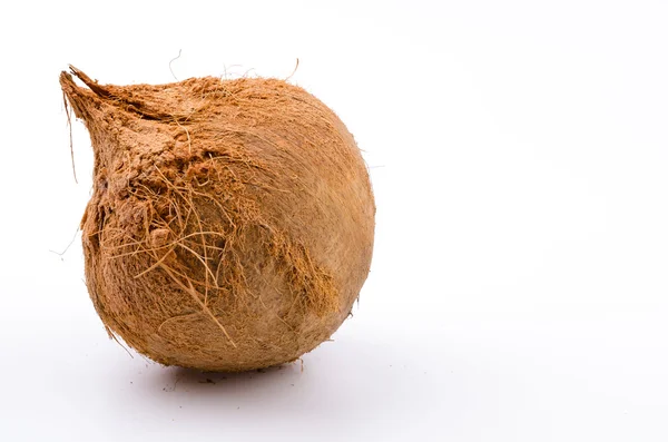Kokosnuss auf Weiß — Stockfoto
