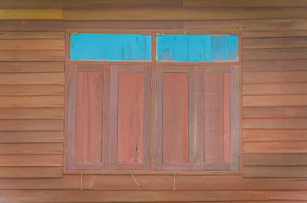 Gamla trä fönster — Stockfoto