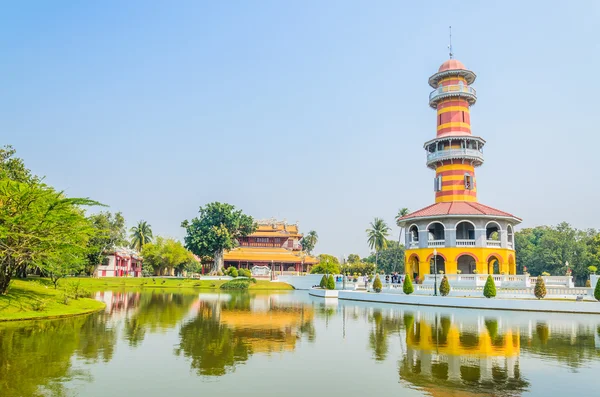 Torre en bang pa-in palacio —  Fotos de Stock