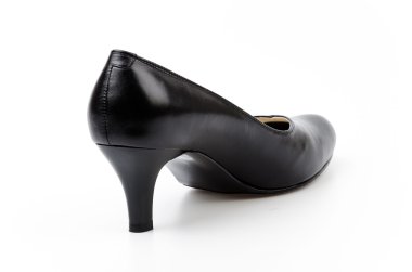 siyah deri ayakkabı