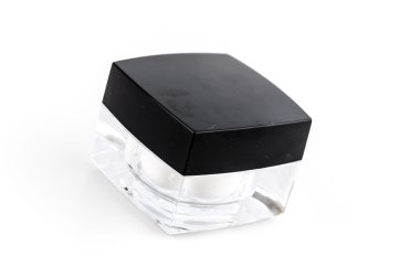 boş kozmetik losyonu şişesi