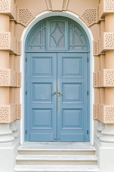 Porta di legno — Foto Stock