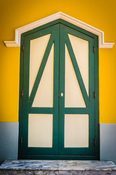 Old classic window — Stock Photo, Image