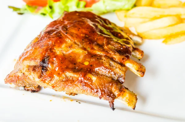 Costelas grelhadas carne bife — Fotografia de Stock