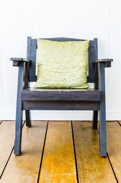 Möbler i trästol — Stockfoto