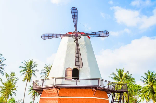 Windmühle — Stockfoto