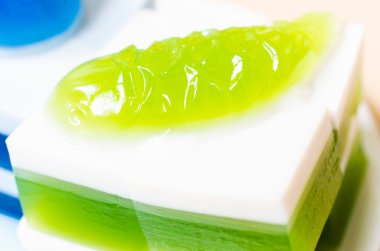 Tay Hindistan cevizi jöle 