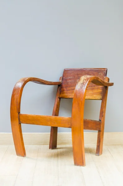 木椅桌 — 图库照片