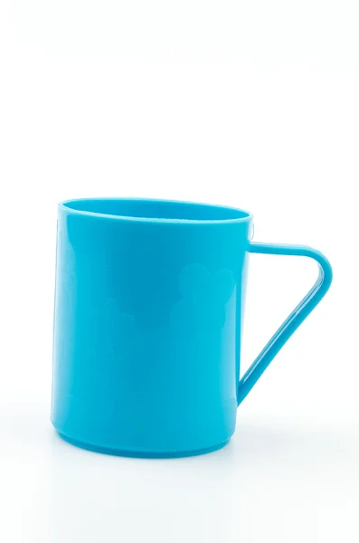 Пластиковая чашка изолированный белый фон — стоковое фото