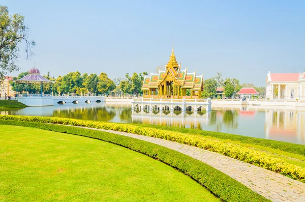 Arquitectura Bang pa en palacio Tailandia —  Fotos de Stock