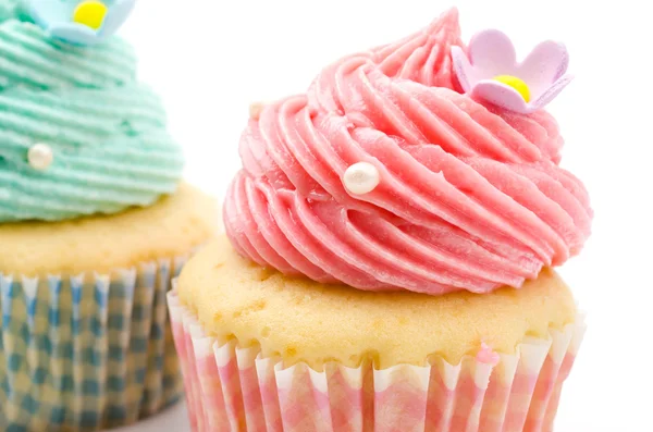 Vanilla cupcakes isolated white background — Stock Photo, Image