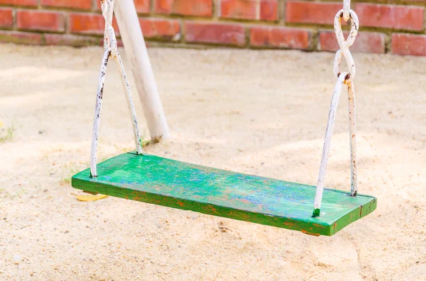 Balanço do parque infantil — Fotografia de Stock