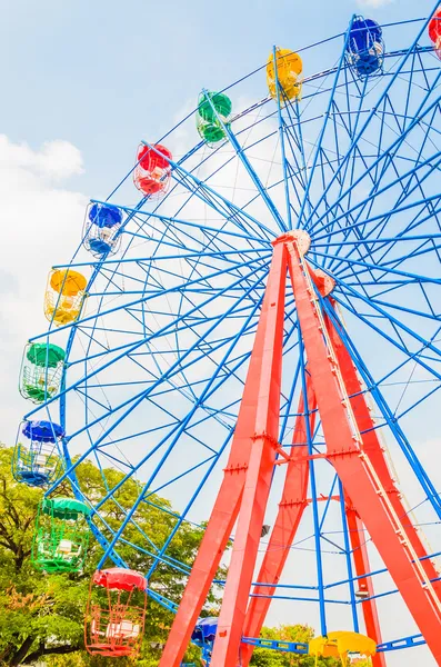 Roda gigante vintage no parque — Fotografia de Stock