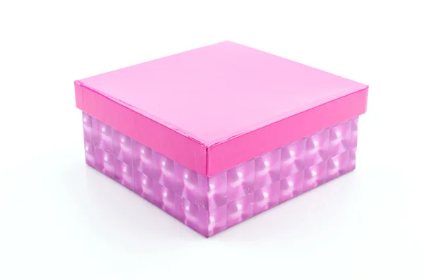 Scatola regalo rosa isolato sfondo bianco — Foto Stock