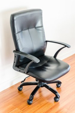 siyah deri iş ofis koltuğu
