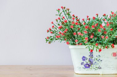 çiçek vazo dekorasyon