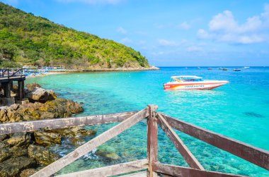 Koh Larne beach Adası'nda pattaya Tayland