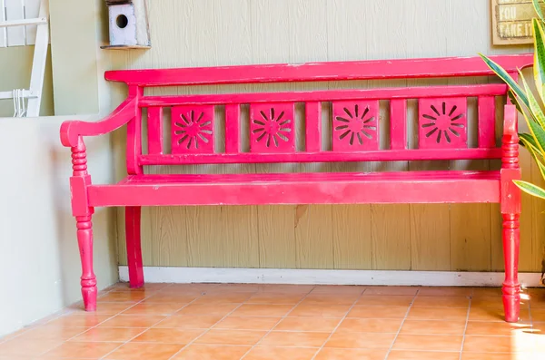 赤いベンチ — ストック写真