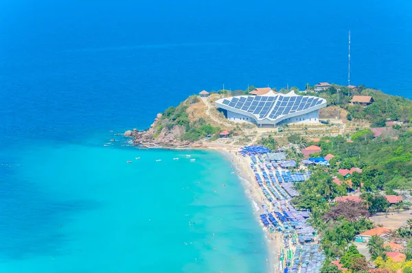 Isola di larn koh spiaggia tropicale nella città di Pattaya Thailandia — Foto Stock