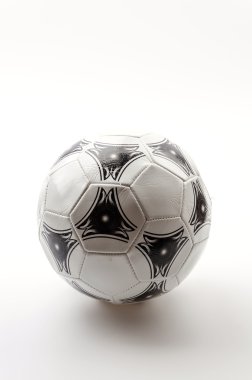 Futbol topu izole beyaz arka plan