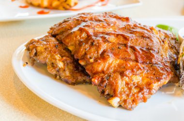 Barbekü kaburga biftek