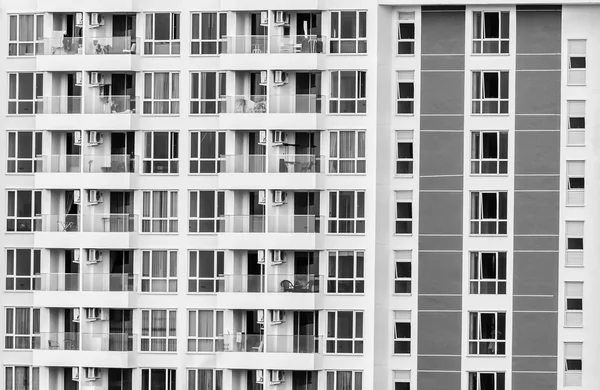 Fenster Bürogebäude — Stockfoto