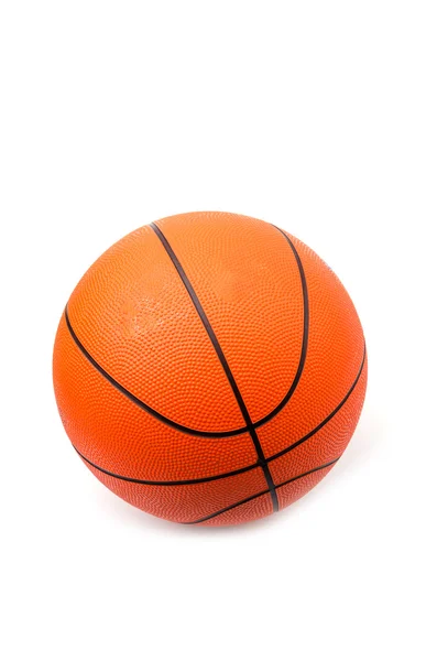 Basketbal op wit — Stockfoto