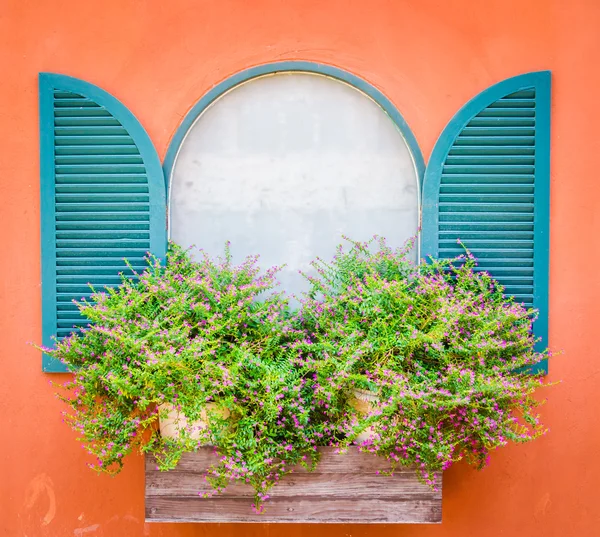 Tuscany window — Stock Photo, Image