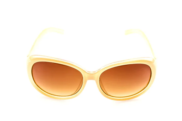 Lunettes de soleil sur blanc — Photo