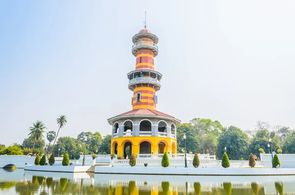 Torre en bang pa-in palacio — Foto de Stock