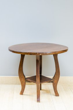 ahşap sandalye masa