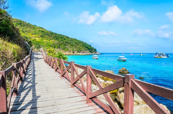 Koh larn pláž ostrova v pattaya Thajsko — Stock fotografie