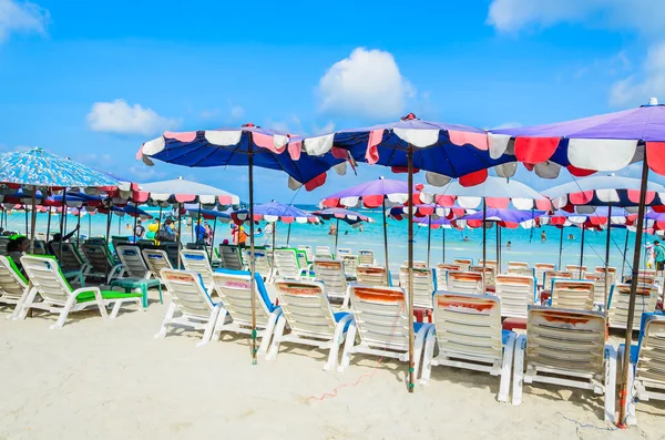 Koh larn île plage tropicale dans la ville de pattaya Thaïlande — Photo