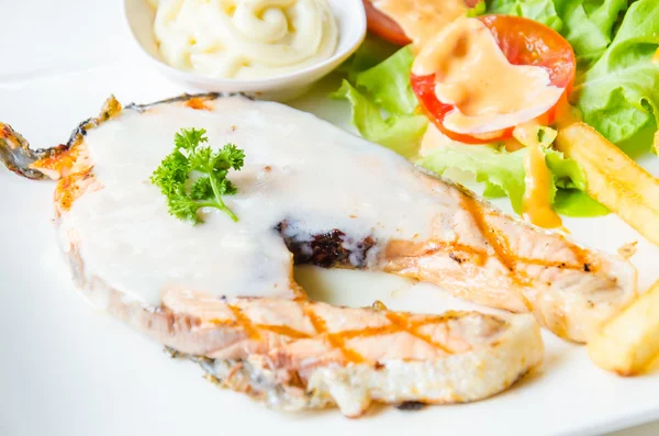 Salmon steak — Stock Photo, Image