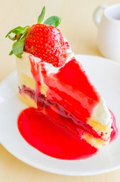蛋糕草莓 — 图库照片