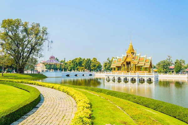 Arquitectura Bang pa en palacio Tailandia —  Fotos de Stock