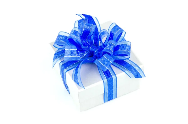 Caja de regalo aislado fondo blanco — Foto de Stock