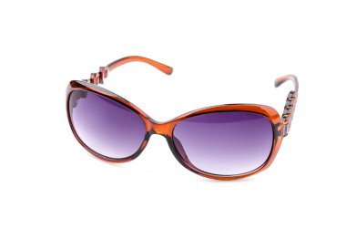 beyaz üzerine güneş gözlüğü