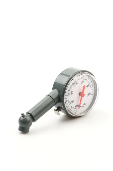 Däck manometer isolerade vit bakgrund — Stockfoto