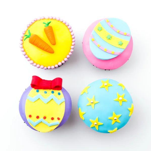 Easter cupcakes isolated white background — Stock Photo, Image