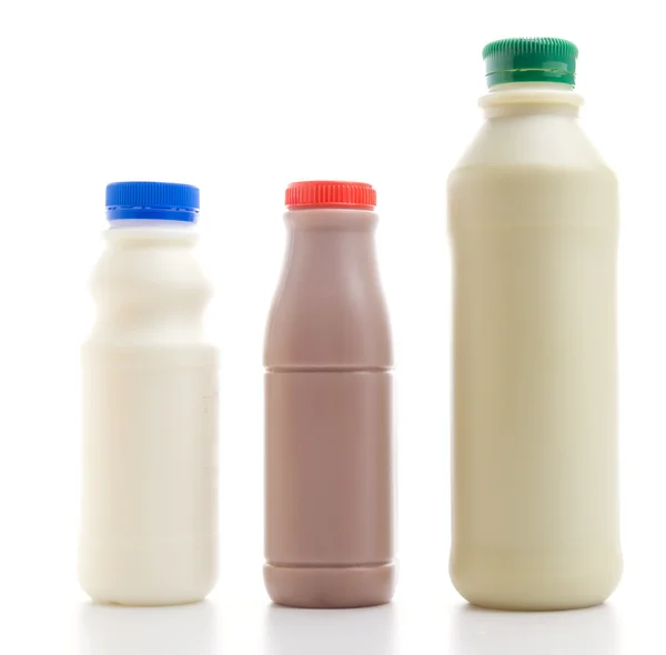 Молоко изолированный белый фон — стоковое фото
