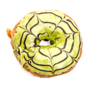 Çörek beyaz arkaplanda izole edildi