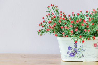 çiçek vazo dekorasyon