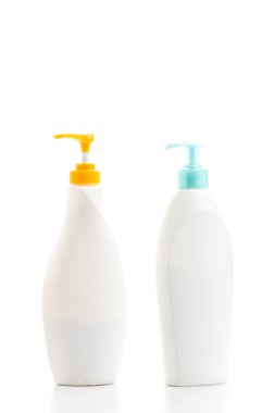 plastik şişe izole beyaz arka plan